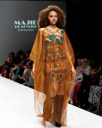 Model auf dem Laufsteg