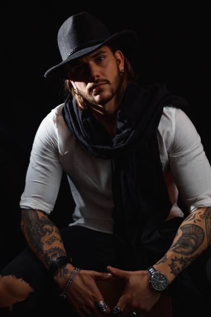 Model Florian H.