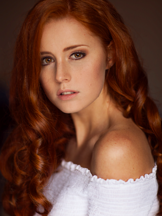 Hostess Eva H.
