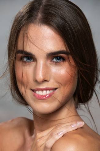 Model Hannah Samira S.