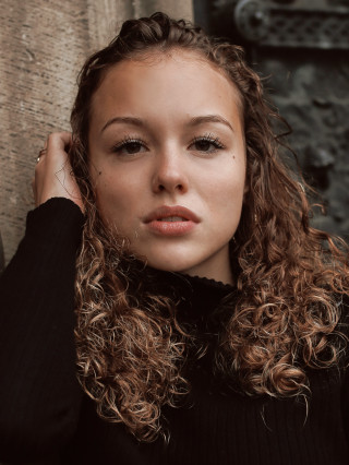 Hostess Anastasia S.