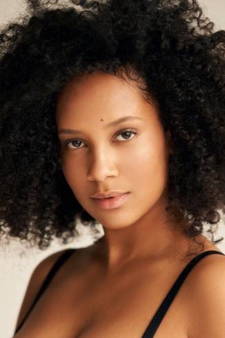 Model Emily Ifaoma H.