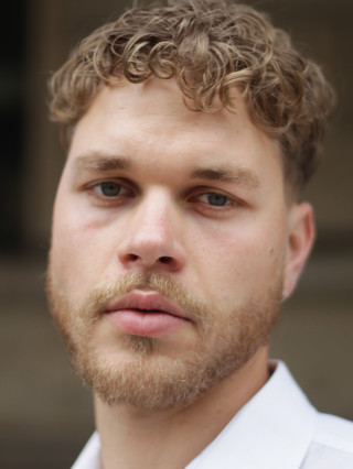 Host Jonas A.