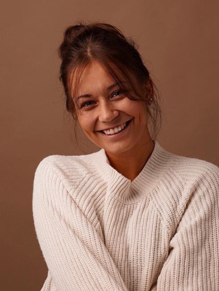 Hostess Sarah G.