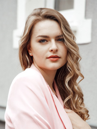 Hostess Angelina R.