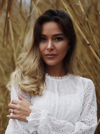 Hostess Seda S.