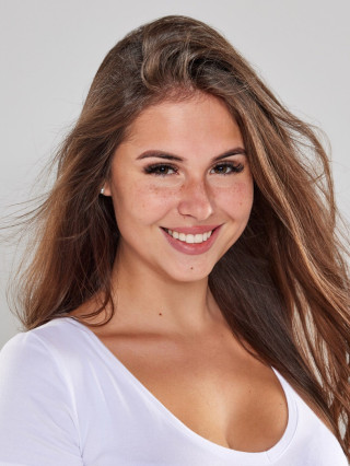 Hostess Vanessa P.