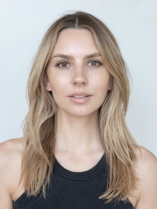 Hostess Nina K.