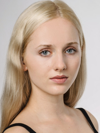 Hostess Elisa K.