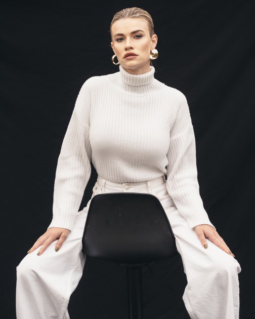 Model Shari P.