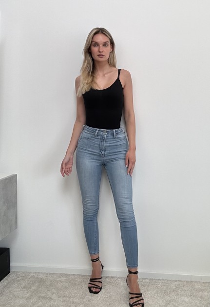 Model Jana C.
