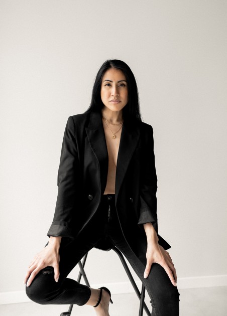 Model Annahid K.