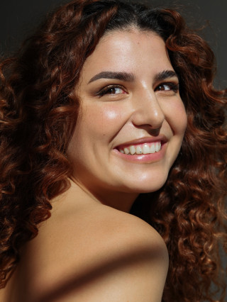 Hostess Zeynep K.