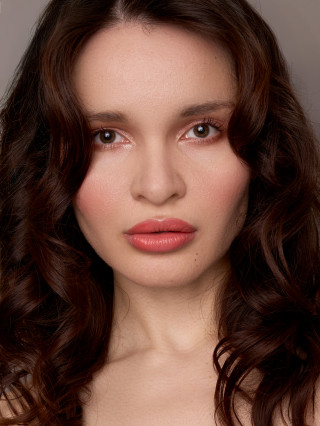 Hostess Lilia K.
