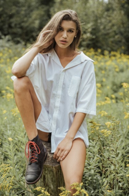 Model Madeleine K.