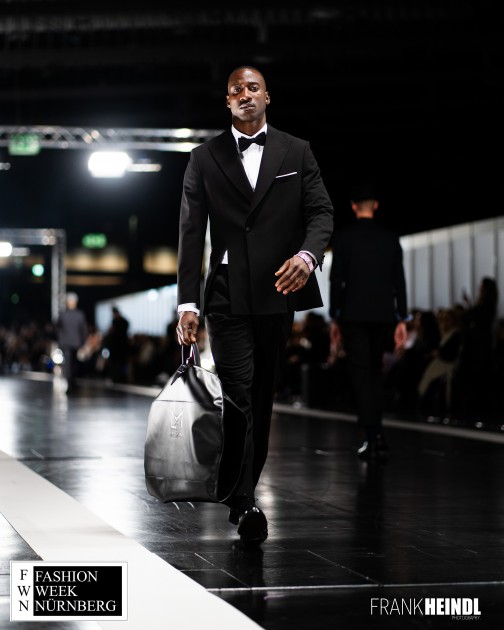Model Baba Draman K.