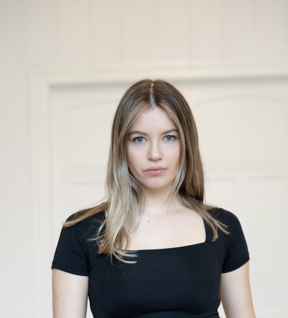 Model Nina D.
