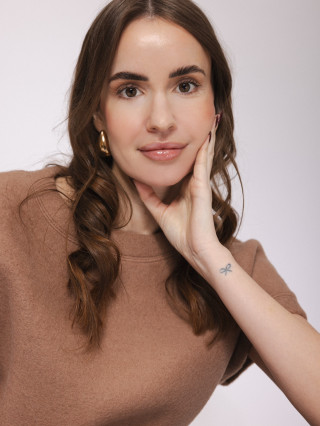 Hostess Katrin B.