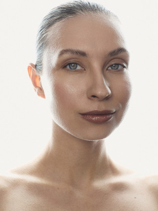 Hostess Viktoria S.
