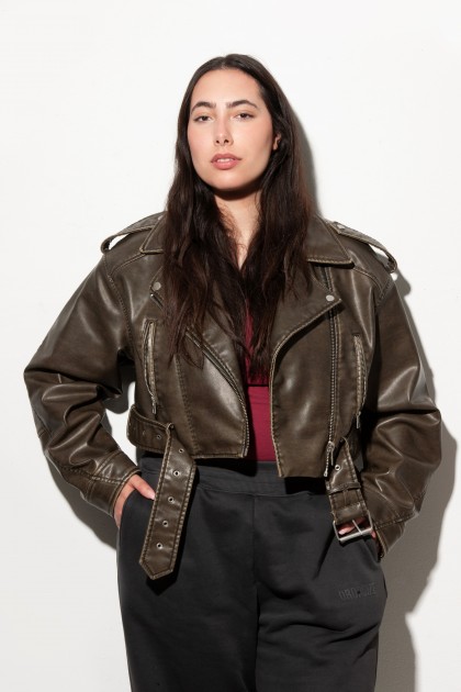 Model Sara E.