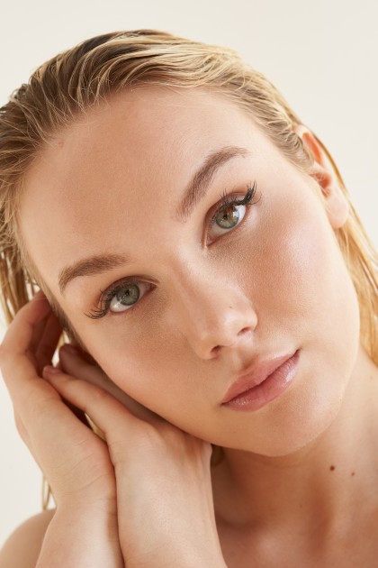Model Anne Z.