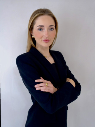 Hostess Sophia S.