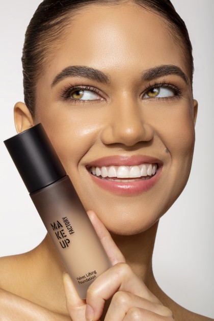 Model Yoana Maria G.