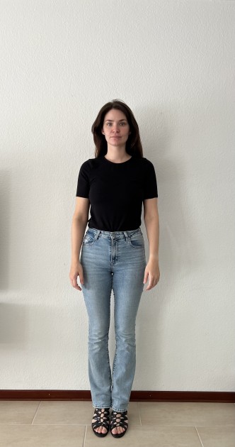 Model Nelly S.