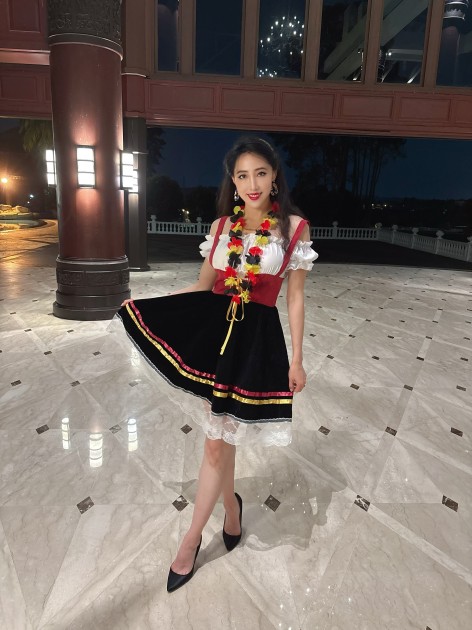 Model Jing K.