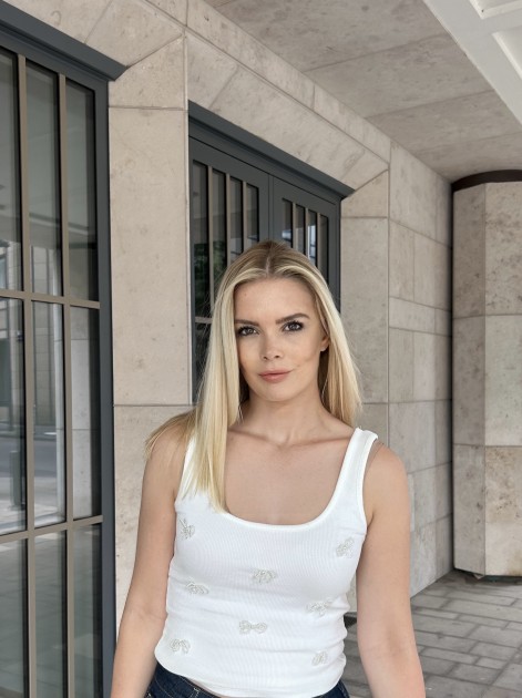 Model Lara W.
