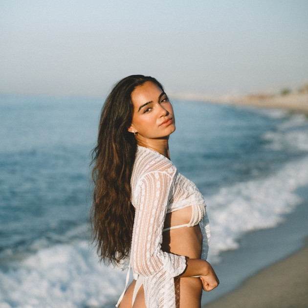 Model Vanessa B.