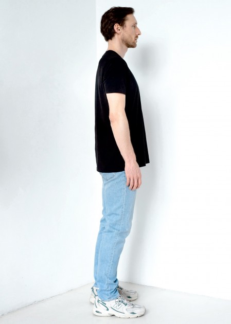 Model Adam B.