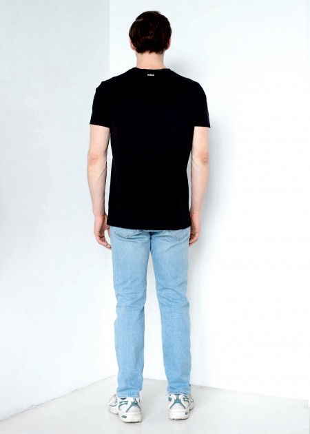 Model Adam B.