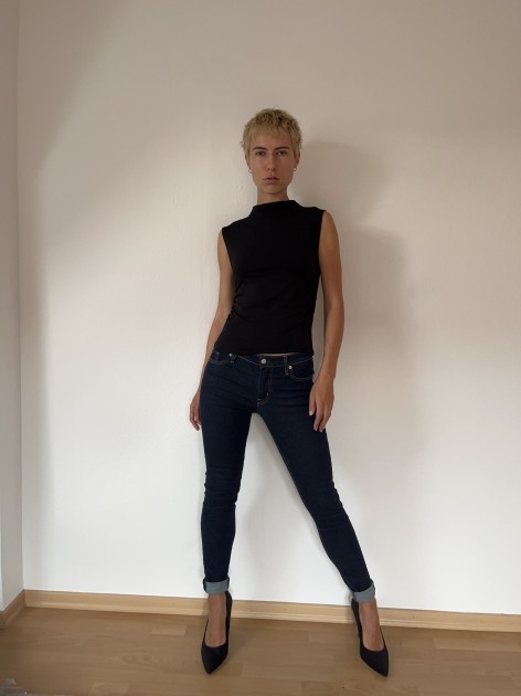 Model Elisa L.