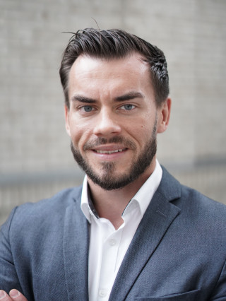 Host Kristoffer S.