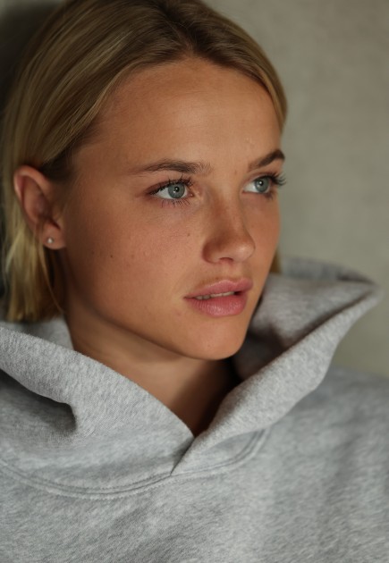 Model Nicola L.