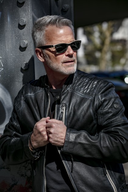 Model Kai S.