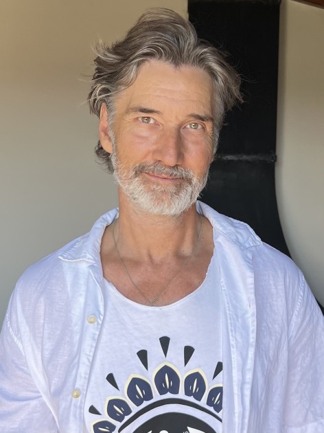 Model Rafael H.