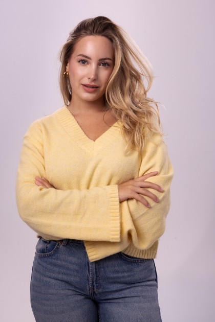 Model Mandy B.