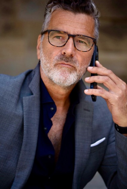Model Axel S.