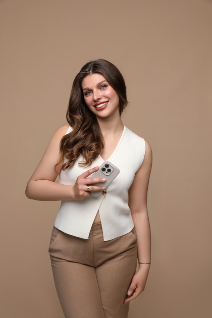 Model Carina L.