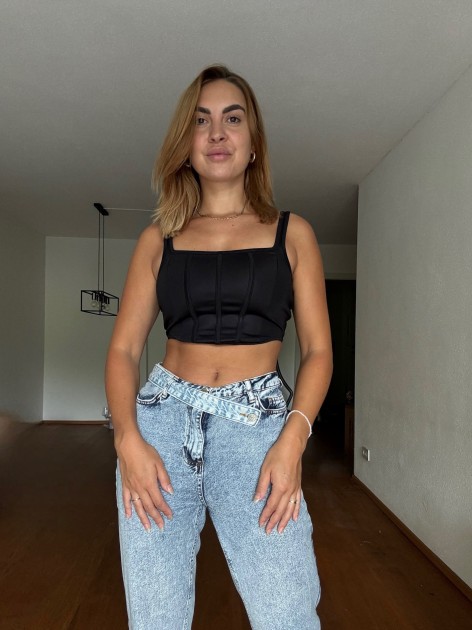 Model Vanessa L.
