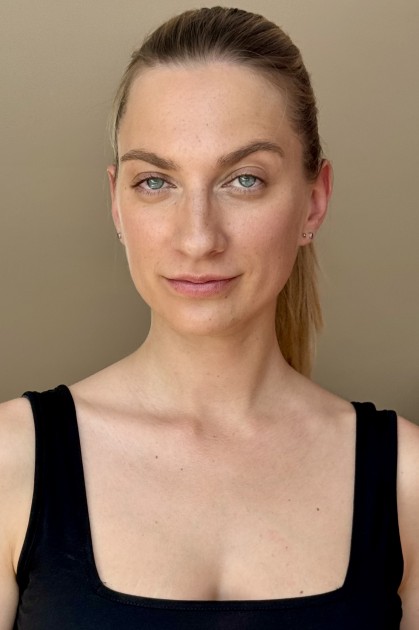 Model Evelyn H.