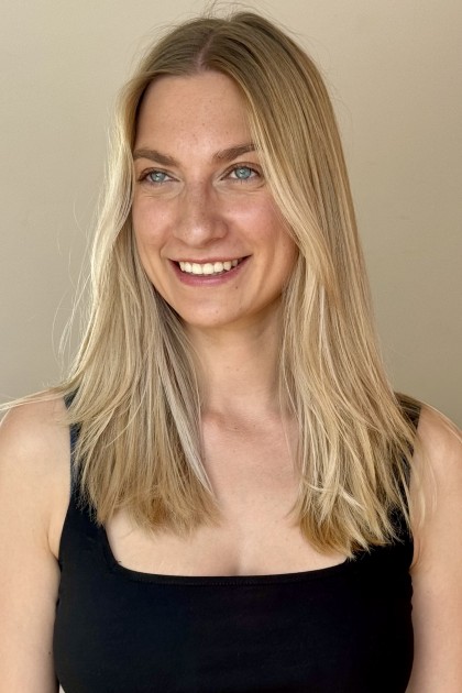 Model Evelyn H.