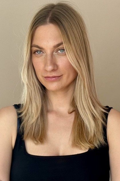 Model Evelyn H.