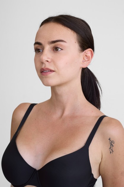 Model Delia A.