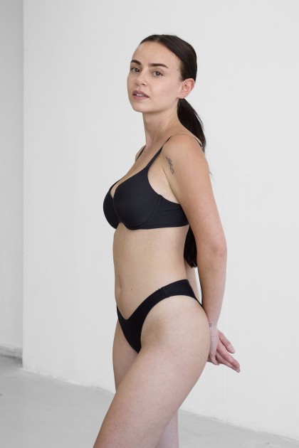 Model Delia A.
