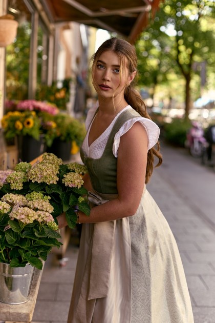 Model Alessa S.