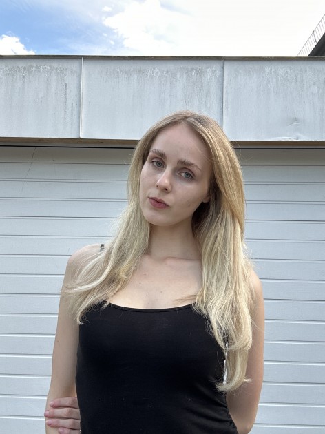 Model Isabella K.