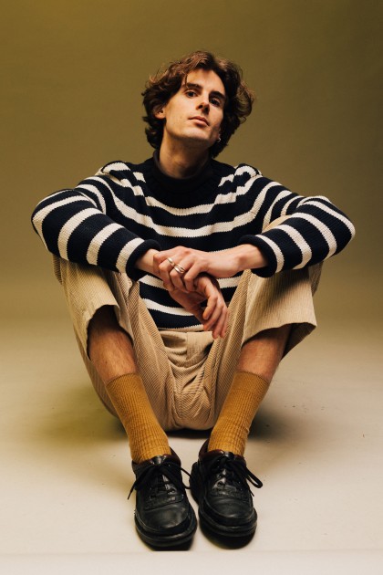 Model Leon B.